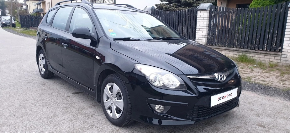 Hyundai I30 cena 26500 przebieg: 73318, rok produkcji 2013 z Łaskarzew małe 277